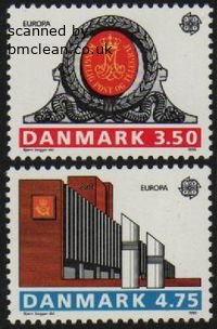 (image for) 1990 Europa - P.O. Buildings - Click Image to Close