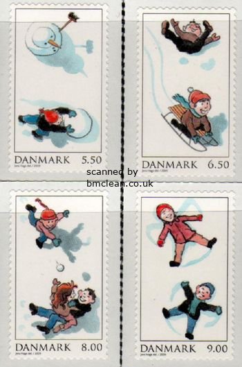 (image for) 2009 Playing in the Snow